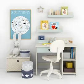 Writing table decor for a nursery 2